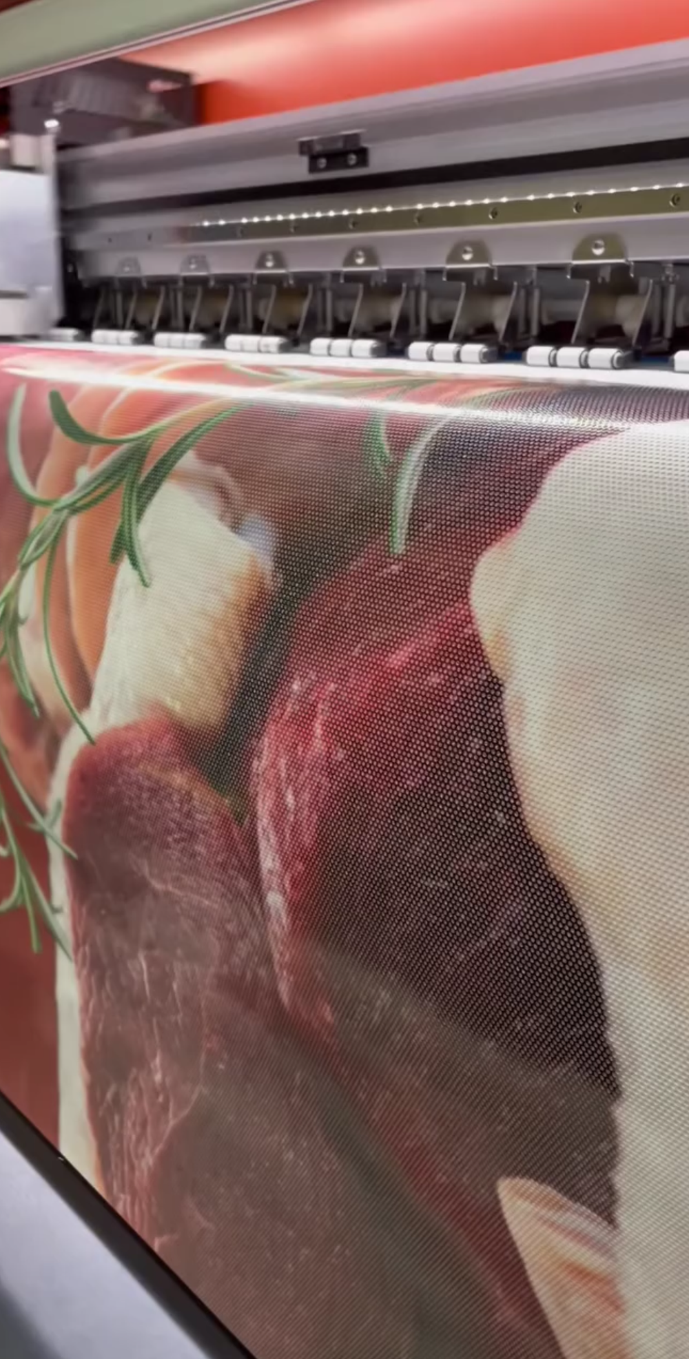 Microperforado para vidrios y vehículos Panamá